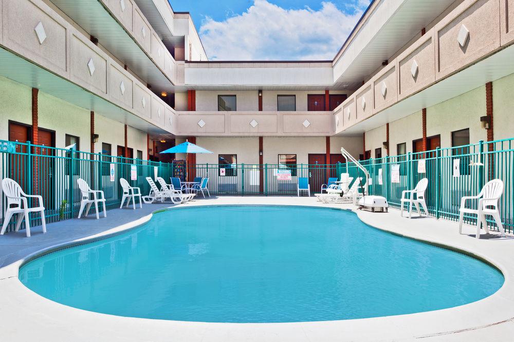 Hotel Bo, A Days Inn By Wyndham Chattanooga Downtown Bagian luar foto
