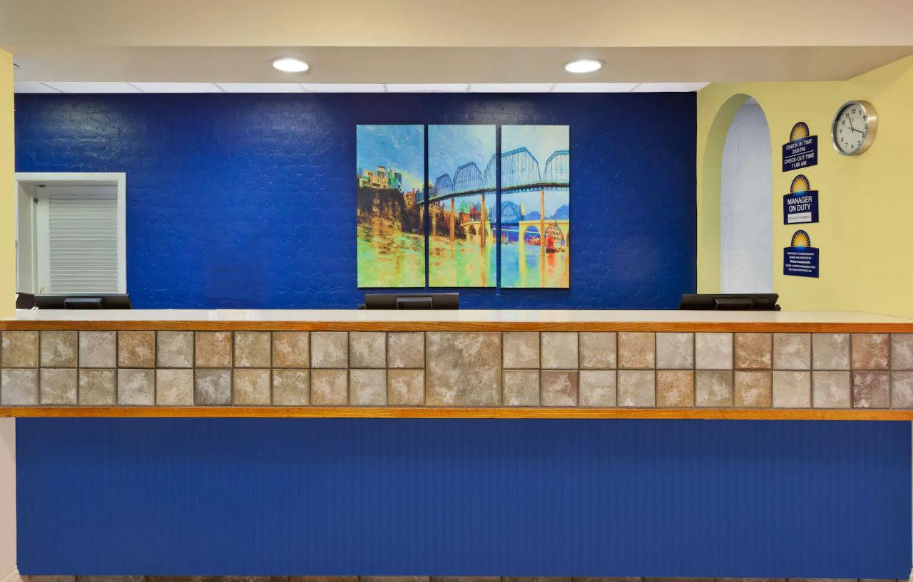 Hotel Bo, A Days Inn By Wyndham Chattanooga Downtown Bagian luar foto
